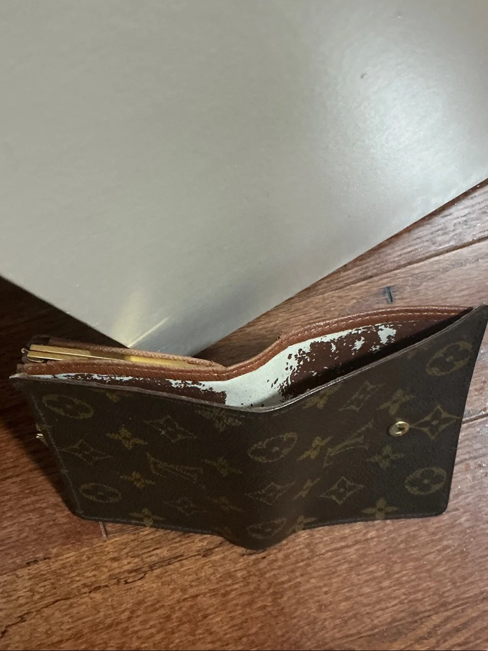 Louis Vuitton Monogram Snap Wallet - Brown